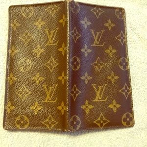 GENUINE LEATHER LOUIS VUITTON WALLET